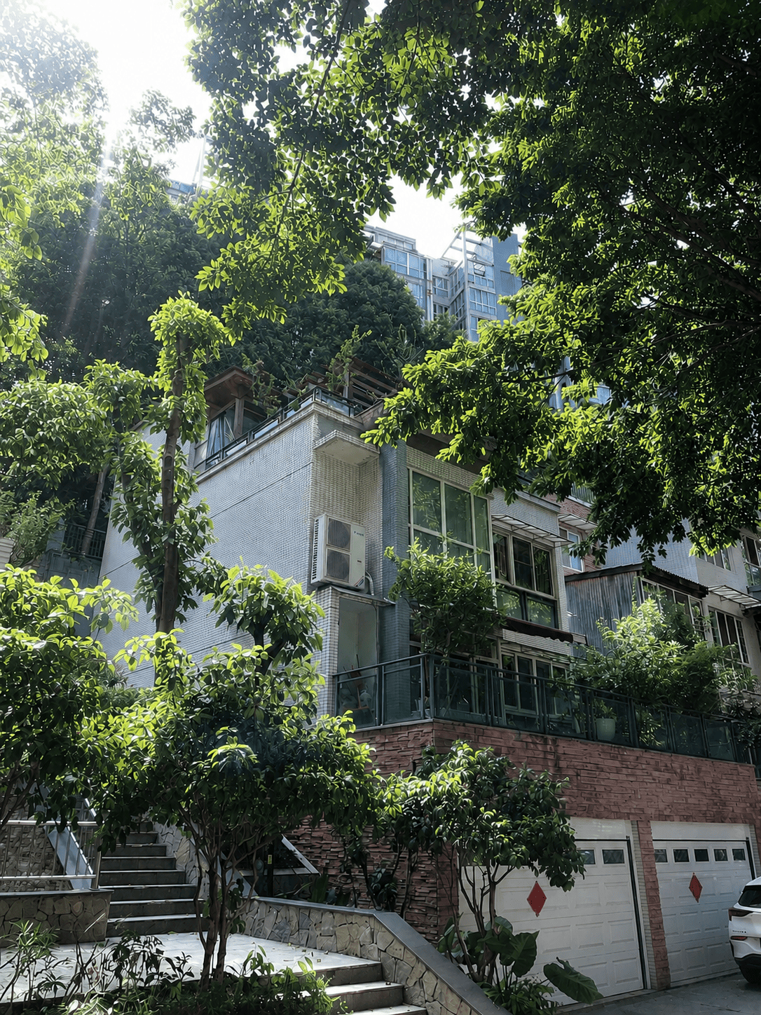 昌吉岛居岁月从容升级：小小岛老别墅加装蒂升悦行款电梯
